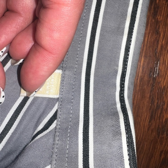Men's Michael Kors Striped Gray Shirt Size 34/35 - Picture 7 of 7